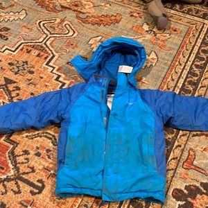 Patagonia 4T ski coat